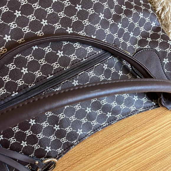 Unbranded Louis Vuitton-like tote bag - Picture 6 of 13